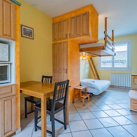 Room In Toulouse - Studio Proche Airbus Toulouse St Martin Touch Bagian luar foto